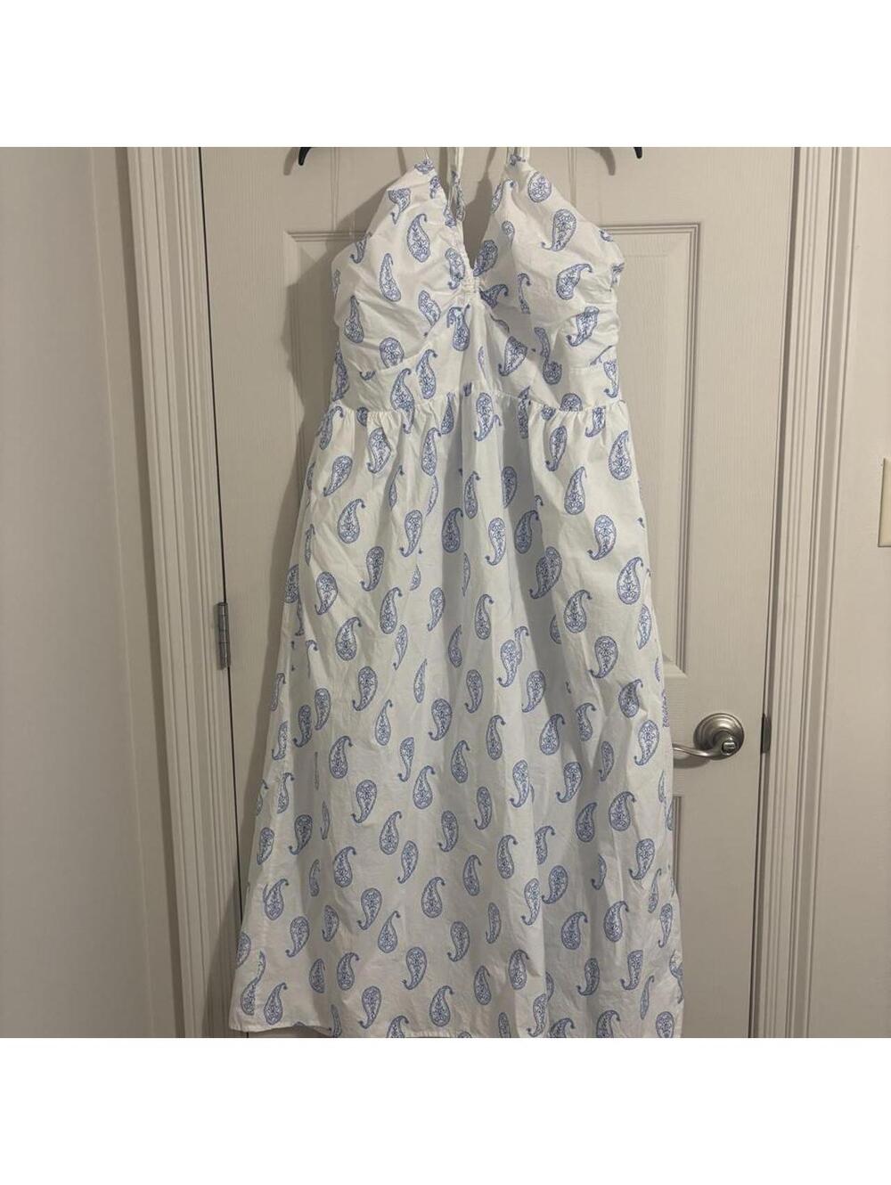 Universal Thread Women's White and Blue Dress
